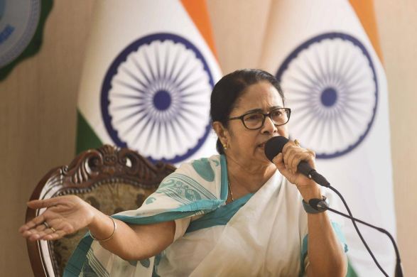 প্রসূতি মৃত্যুতে চিকিৎসকদের গাফিলতি স্পষ্ট!১২জনকে সাসপেন্ড মুখ্যমন্ত্রীর