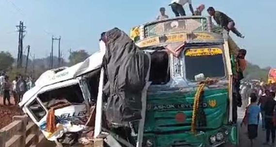 মহাকুম্ভের পুণ্যস্নান সেরে ফেরার পথে নিহত ৭