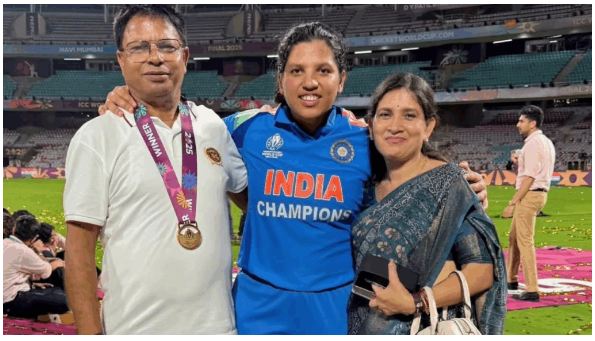 রিচার নামে নতুন ক্রিকেট স্টেডিয়াম তৈরির ঘোষণা মুখ্যমন্ত্রীর